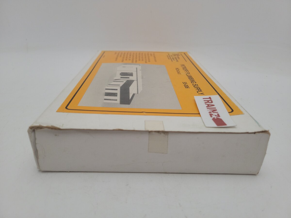 Micro Engineering 55-006 HO Scale Petroff Plumbing Supply Building Kit EX/Box