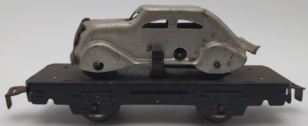 Marx 562 Vintage O Flatcar w/ Silver Car VG
