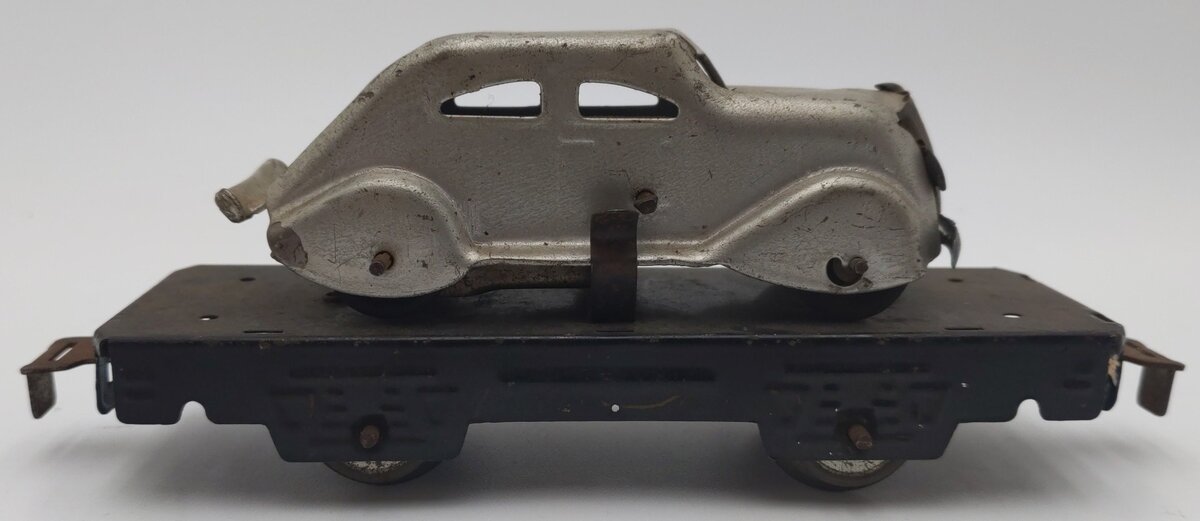 Marx 562 Vintage O Flatcar w/ Silver Car VG
