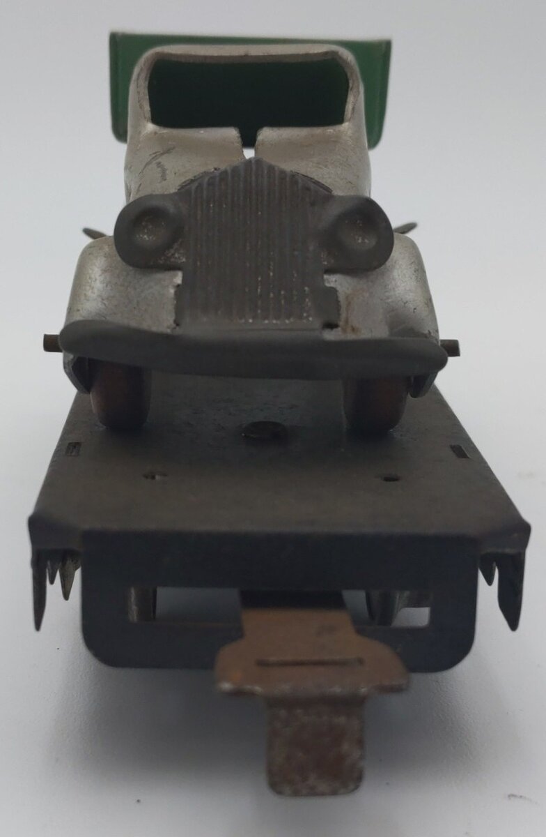 Marx 562 Vintage O Flatcar w/ Silver Truck with Green Bed VG