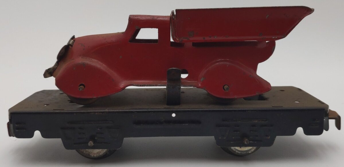 Marx 562 Vintage O Flatcar w/ Red Dump Truck VG