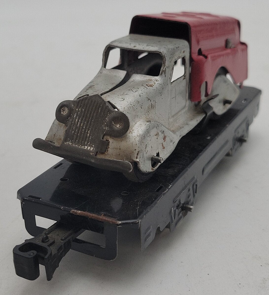 Marx O Gauge Vintage Flat Car w/ Tanker Truck VG