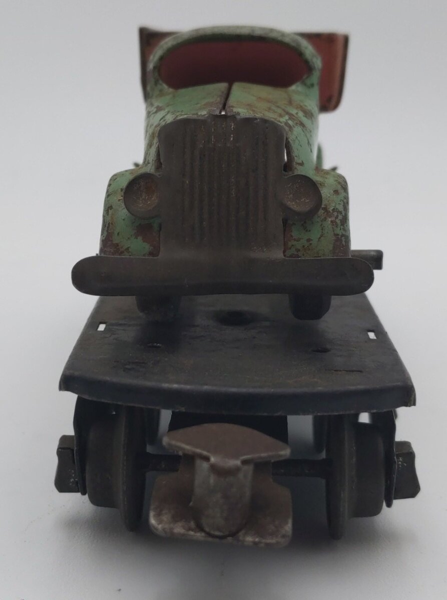 Marx 562 Vintage O Flatcar w/Green Truck With Green Light Red Bed VG