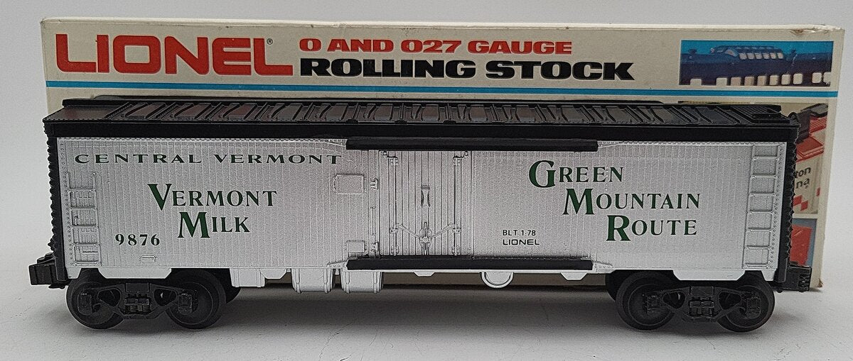 Lionel 6-9876 O Gauge Central Vermont Billboard Refrigerator Car EX/Box