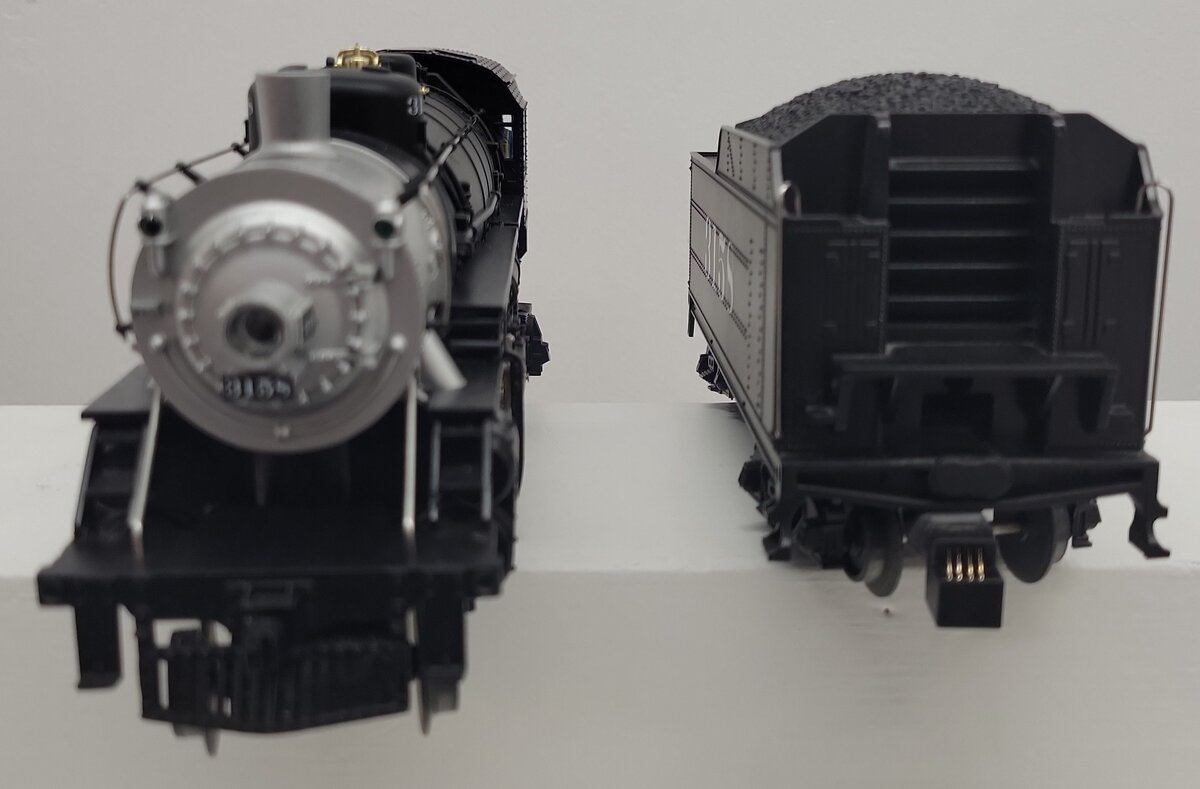 Lionel 6-81295 O Scale ATSF LionChief Plus 2-8-2 Mikado Steam Locomotive #3158 LN/Box