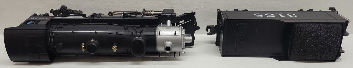 Lionel 6-81295 O Scale ATSF LionChief Plus 2-8-2 Mikado Steam Locomotive #3158 LN/Box