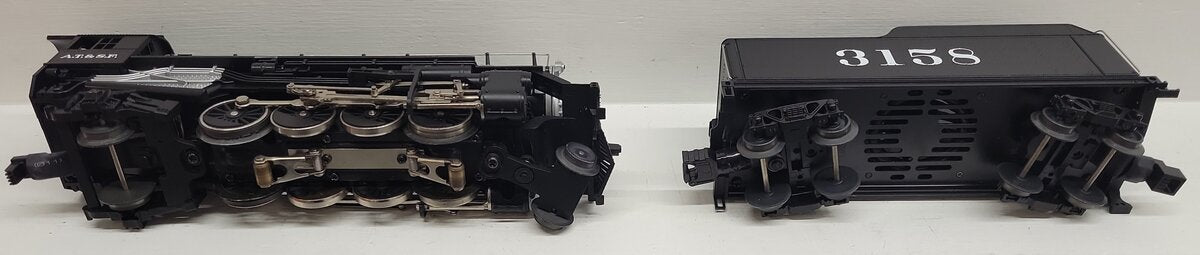 Lionel 6-81295 O Scale ATSF LionChief Plus 2-8-2 Mikado Steam Locomotive #3158 LN/Box
