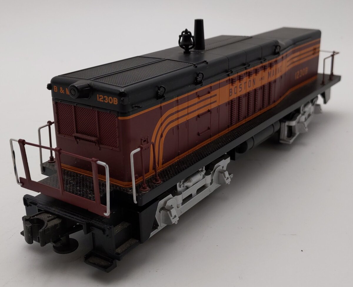 MTH 30-2179-3 O Gauge Boston & Maine SW-9 Calf Diesel Switcher #1230B EX/Box