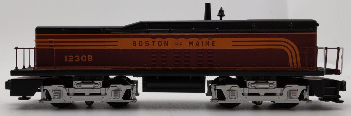 MTH 30-2179-3 O Gauge Boston & Maine SW-9 Calf Diesel Switcher #1230B EX/Box