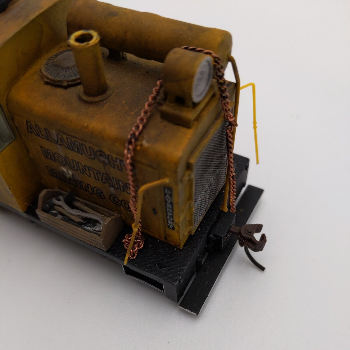 Bachmann 28198 On30 Painted & Unlettered 0-4-0 Side Rod Gas Mech Loco CUSTOM/Box