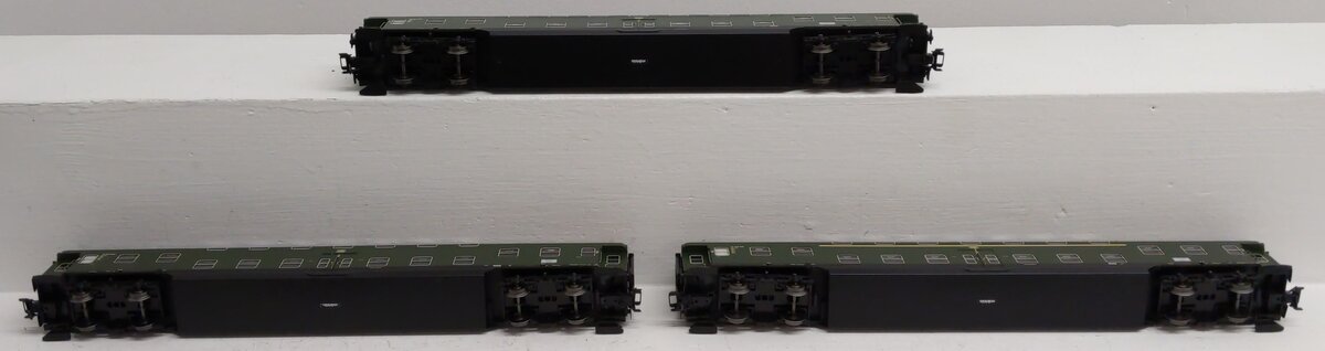Marklin 43597 HO Scale Bi-Level 3 Car Passenger Set EX/Box