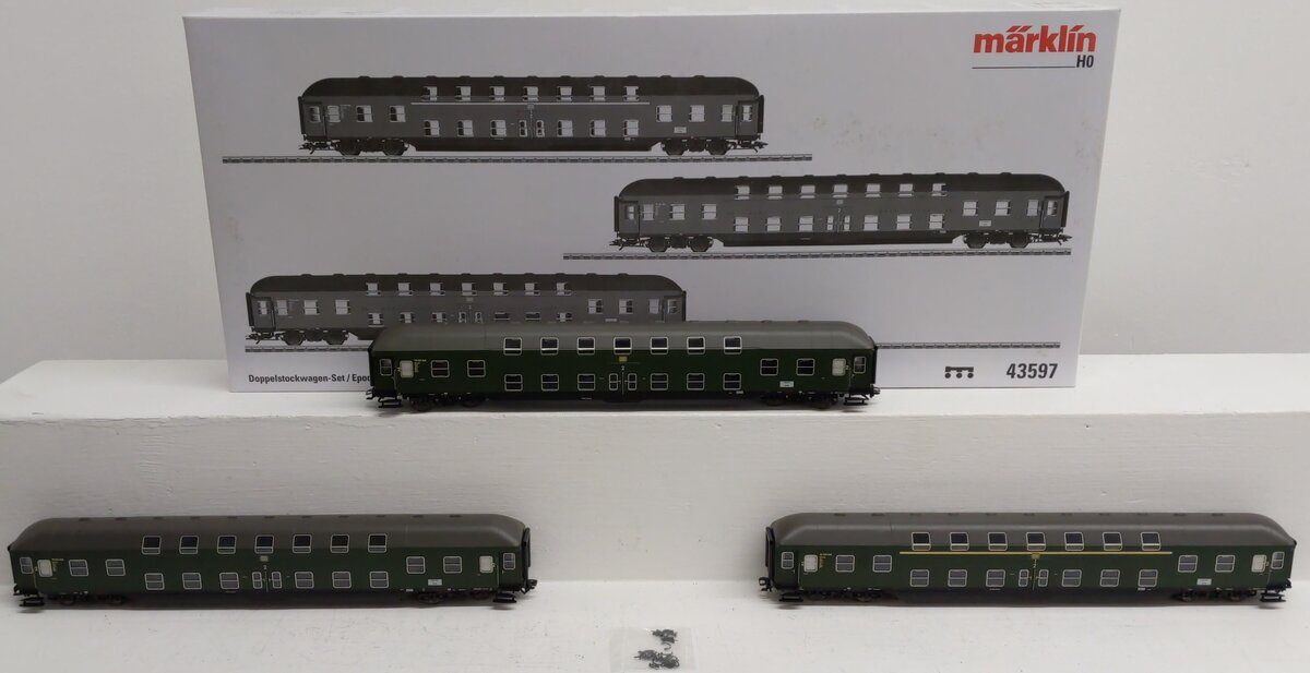 Marklin 43597 HO Scale Bi-Level 3 Car Passenger Set EX/Box