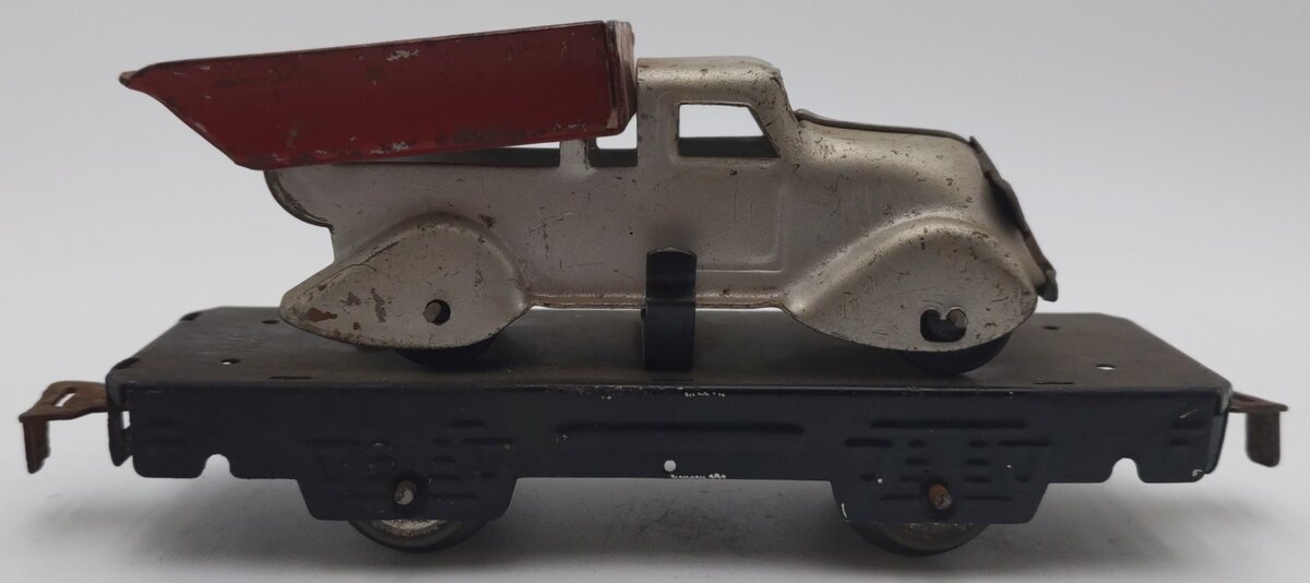 Marx 562 Vintage O Flatcar w/ Silver Dump Truck with Red Bed VG