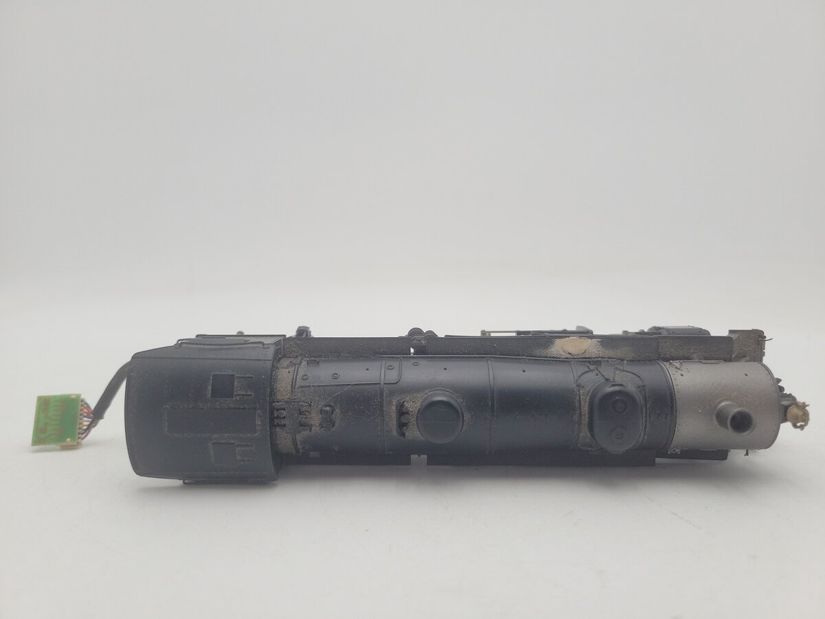 Athearn G9006 HO Scale USRA Nickel Plate 2-8-2 Light Steam Locomotive #586 VG