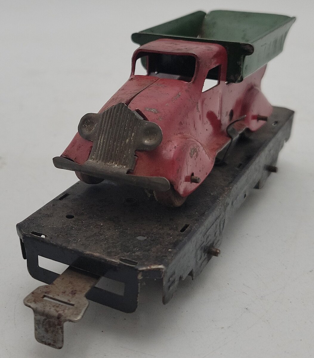Marx 562 Prewar Marx 562 Vintage O Gauge Flatcar with Red & Green Dump Truck VG