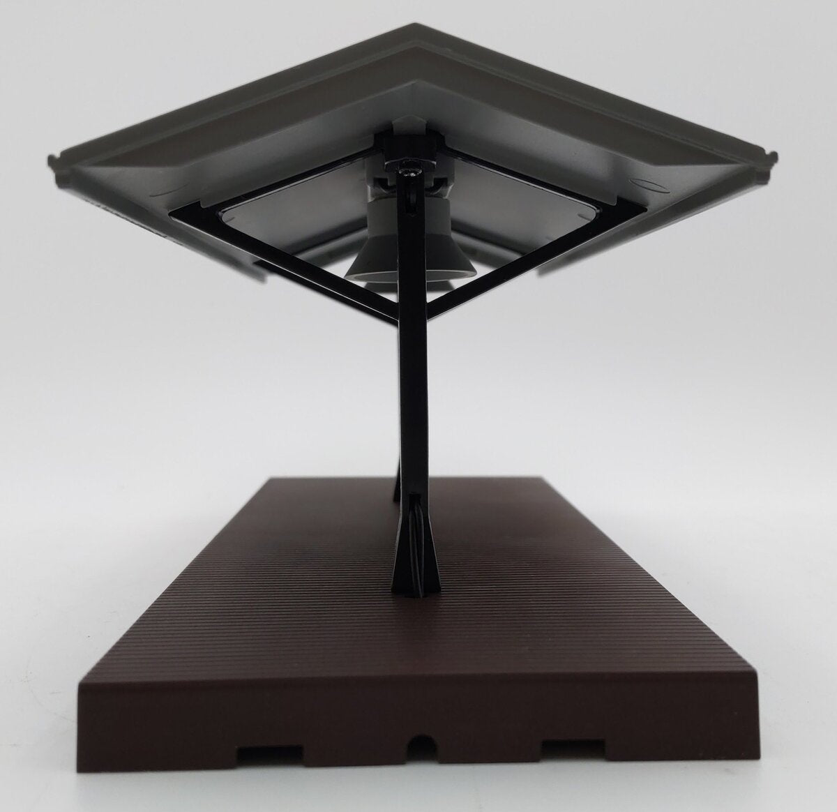 MTH 30-9006 O Gauge Passenger Station Platform (Gray Roof/Brown Base) EX/Box