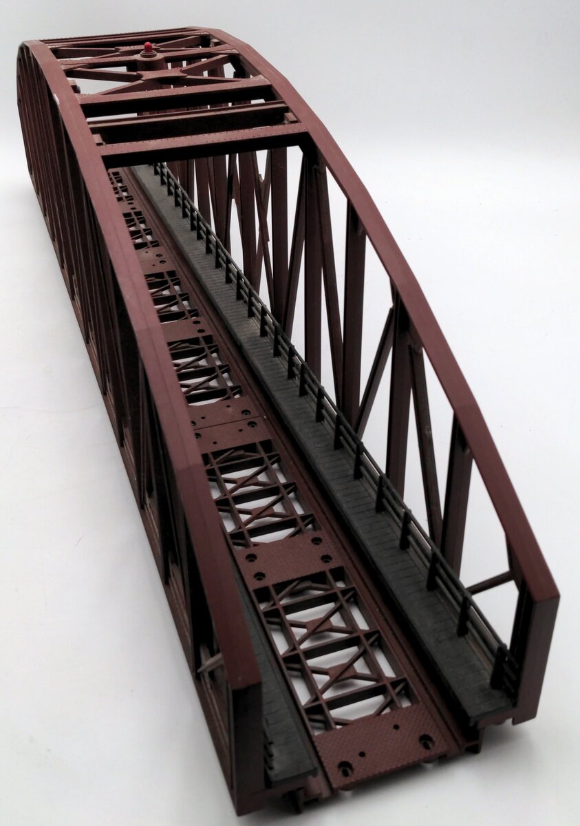 MTH 40-1103 O Scale Steel Arch Bridge (No Pillars) LN