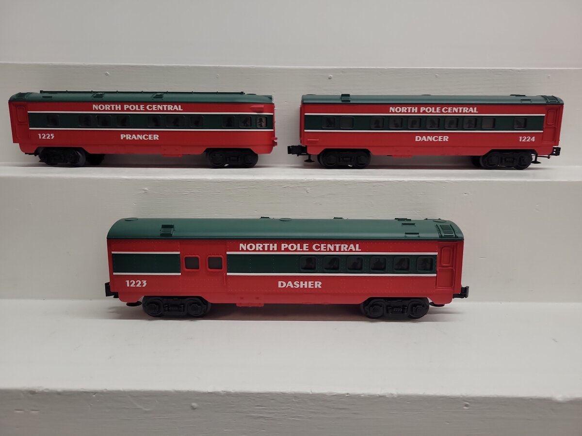 Lionel 6-30039 O Gauge North Pole Central Passenger Expansion Pack EX/Box