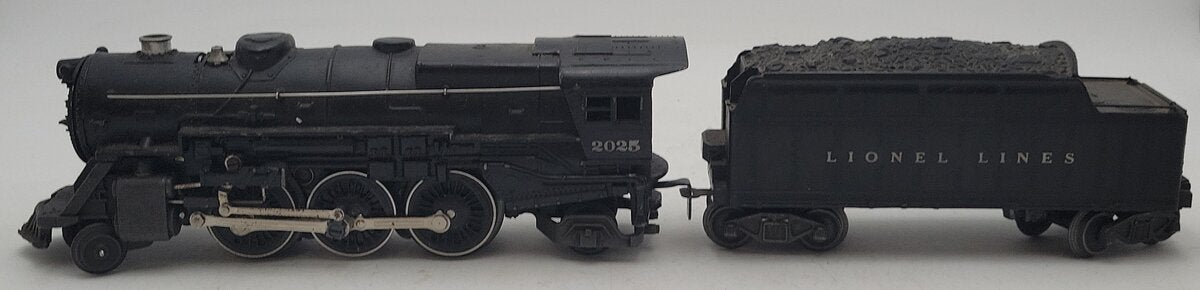 Lionel 2025 Vintage O 2-6-2 Diecast Steam Locomotive & 6466W Tender VG