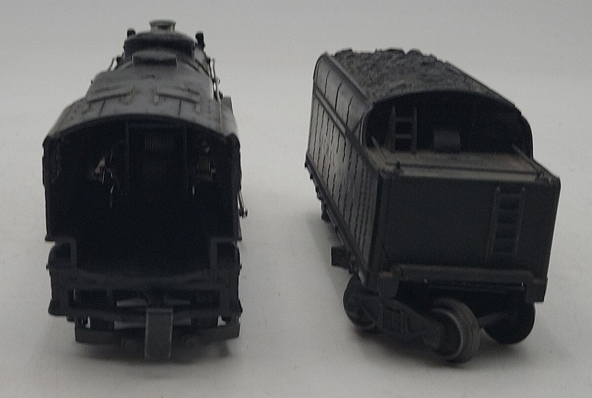 Lionel 2025 Vintage O 2-6-2 Diecast Steam Locomotive & 6466W Tender VG