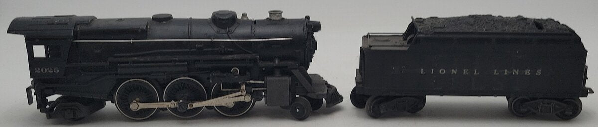 Lionel 2025 Vintage O 2-6-2 Diecast Steam Locomotive & 6466W Tender VG