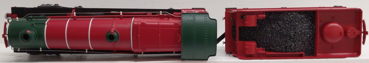 Lionel 6-38671 Santa Flyer 4-6-0 Steam Locomotive & Tender #1 EX/Box