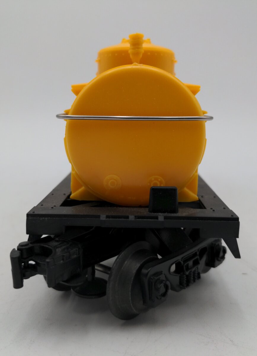 Lionel 6-16123 O Gauge Union Pacific Triple Dome Tank Car EX