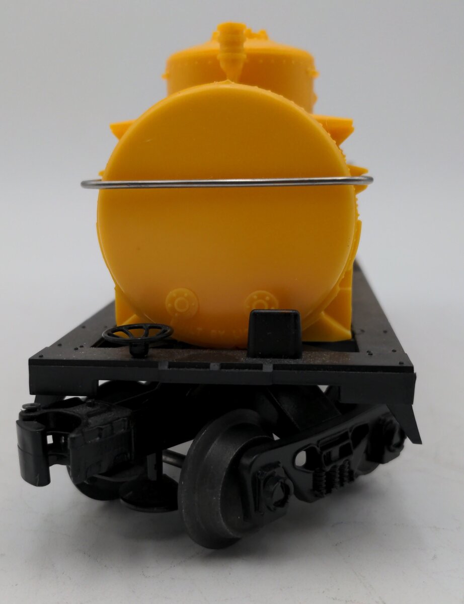 Lionel 6-16123 O Gauge Union Pacific Triple Dome Tank Car EX