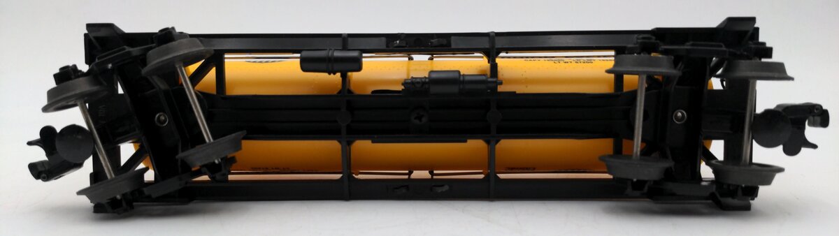 Lionel 6-16123 O Gauge Union Pacific Triple Dome Tank Car EX