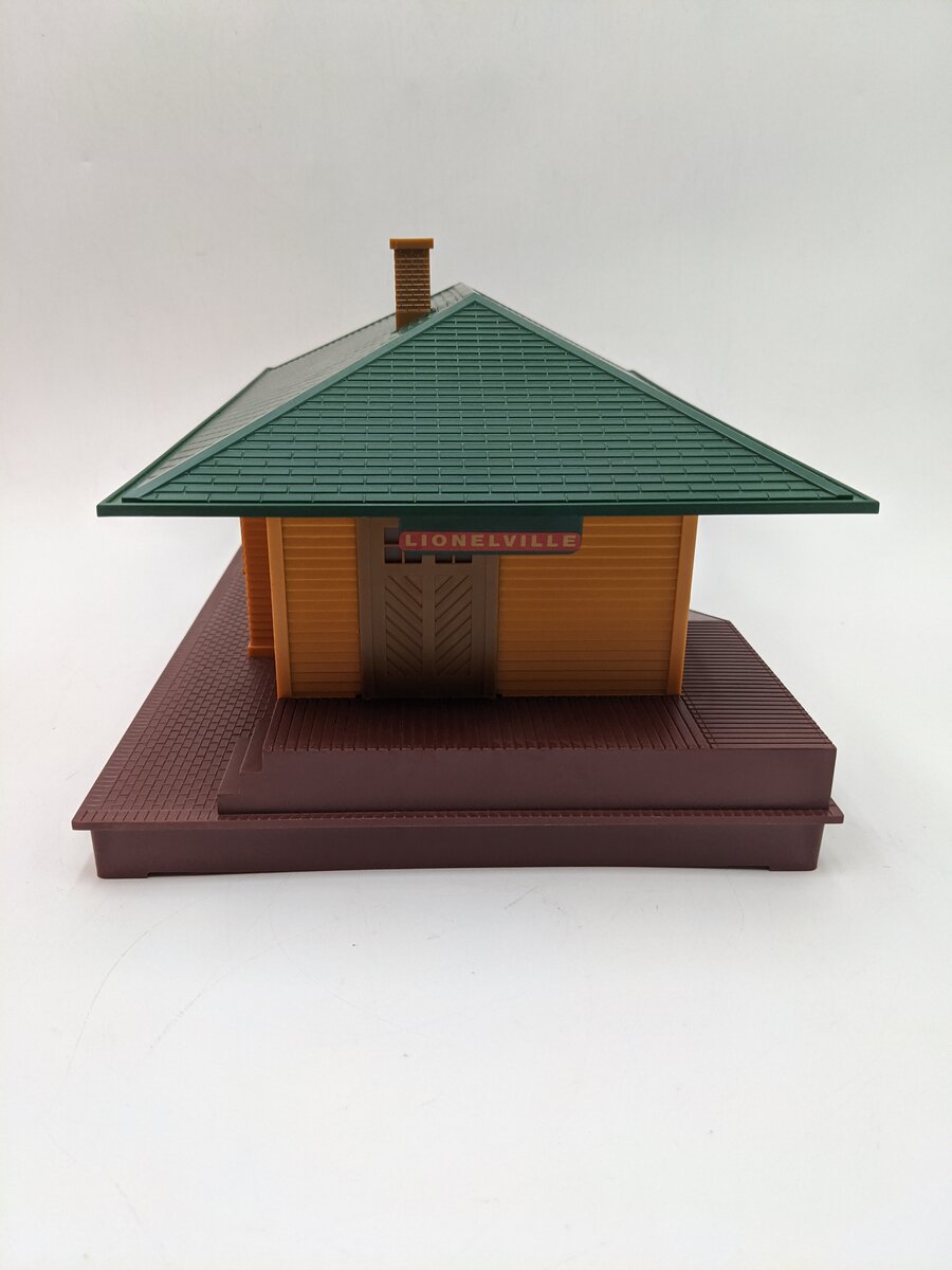 Lionel 6-12812 O Illuminated Freight Station EX/Box