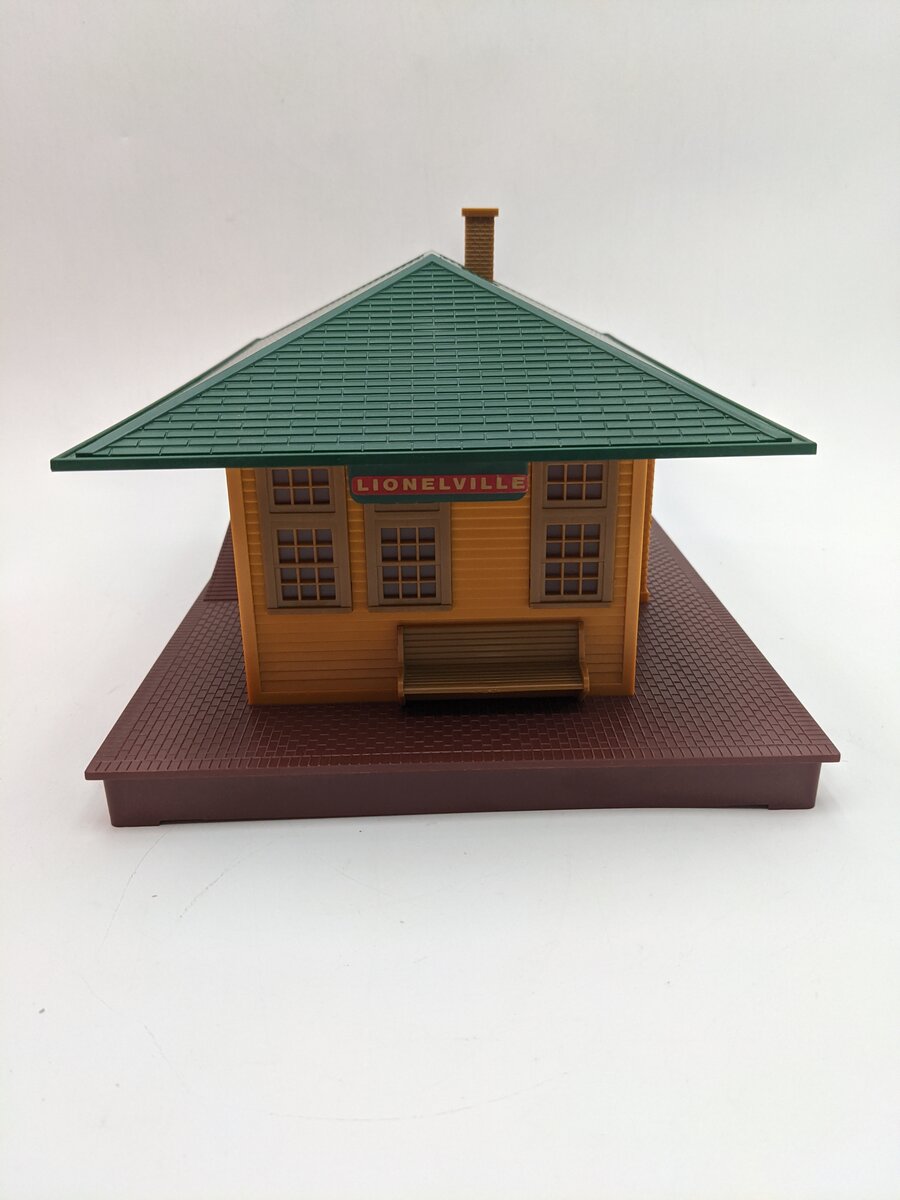 Lionel 6-12812 O Illuminated Freight Station EX/Box
