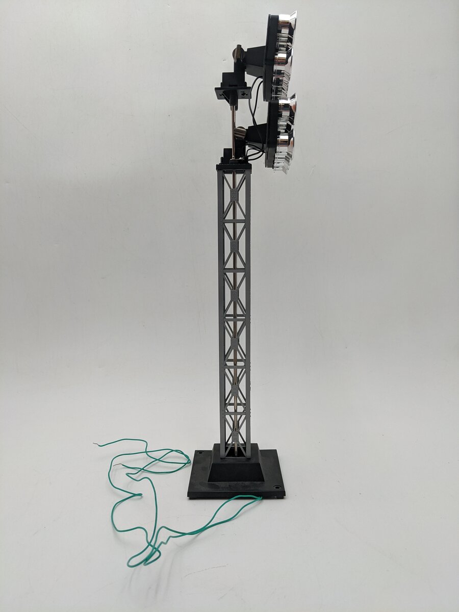 Lionel 6-24103 O 16 Lamp Double Floodlight Tower EX/Box