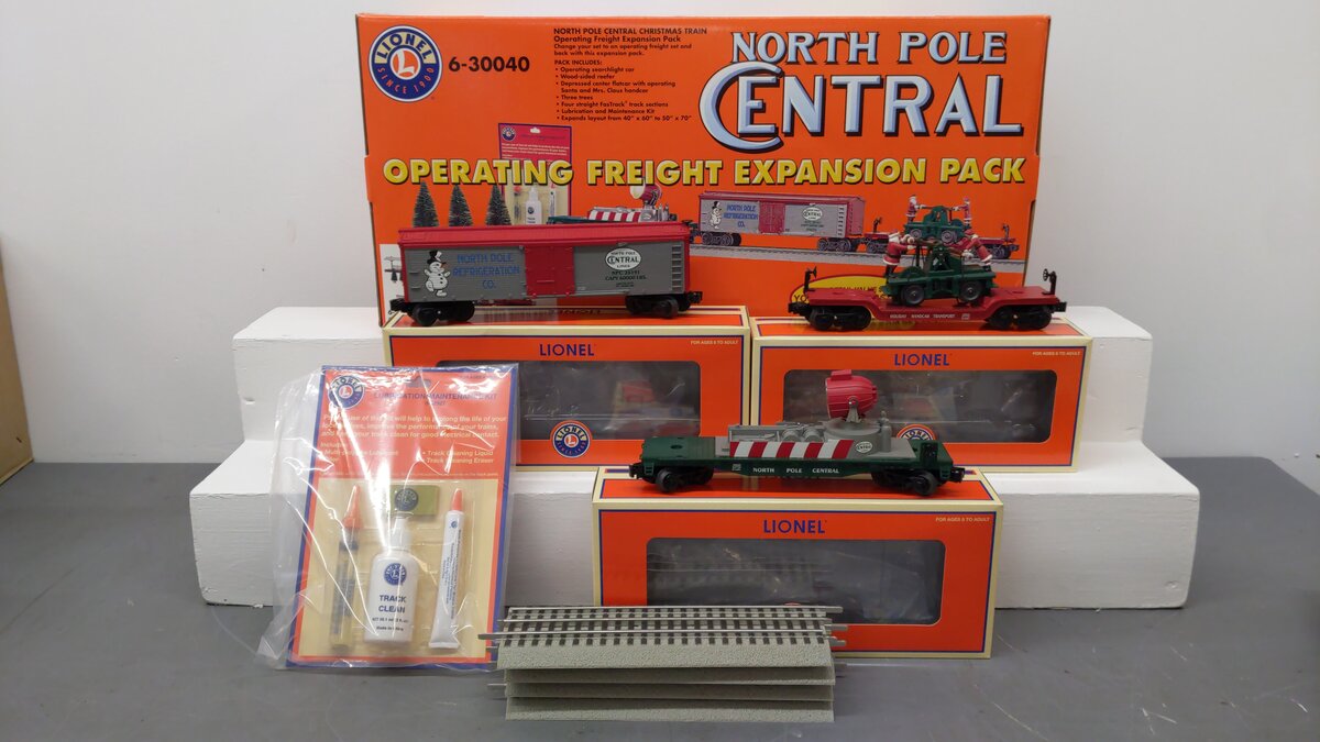 Lionel 6-30040 North Pole Freight Expansion Pack Set EX/Box