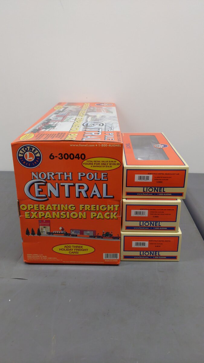 Lionel 6-30040 North Pole Freight Expansion Pack Set EX/Box