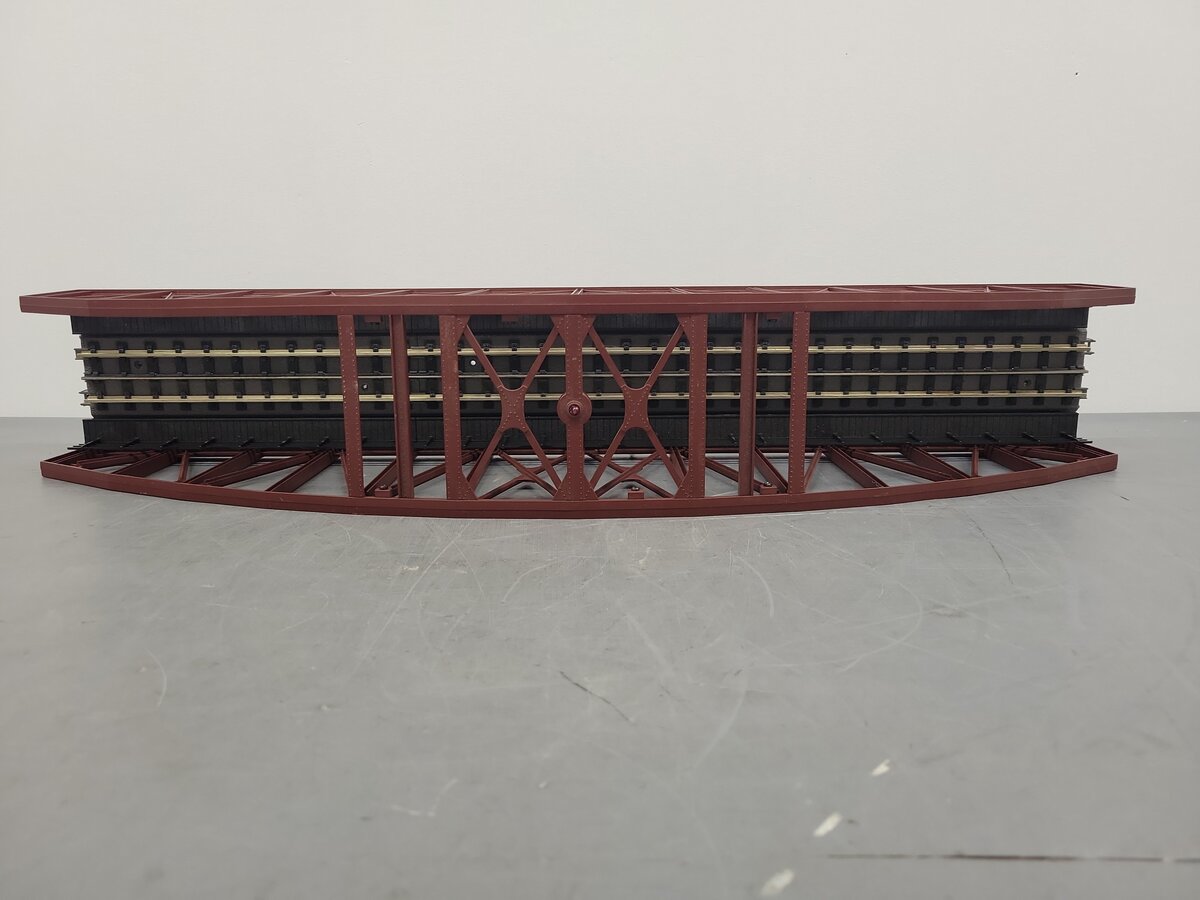 MTH 40-1058 2-Track Steel Arch Bridge w/ No Piers EX