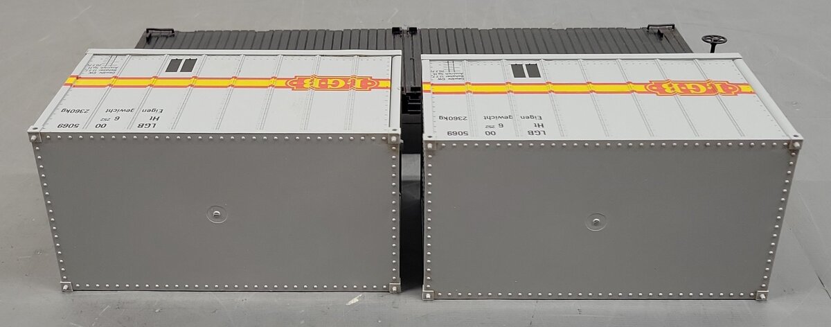 LGB 4069 G Scale Flatcar w/2 Grey LGB Containers EX/Box