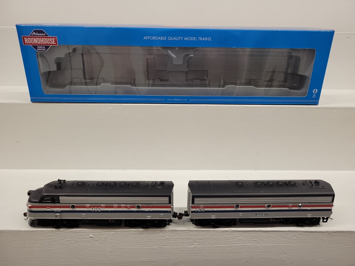 Roundhouse 14781 HO Amtrak F7A/B Diesel Locomotive #105/#153 EX/Box