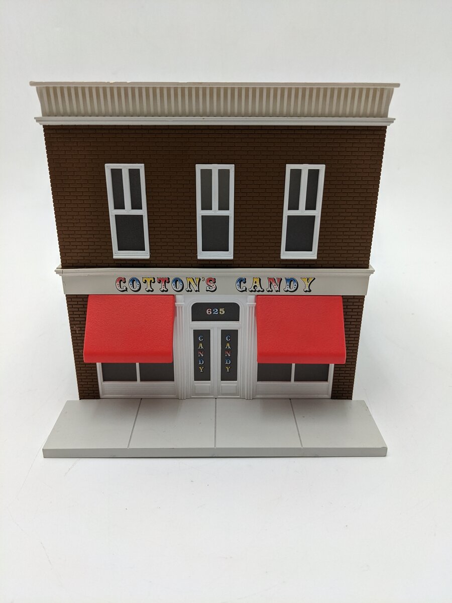 Lionel 6-34125 O Scale Cotton's Candy Store EX