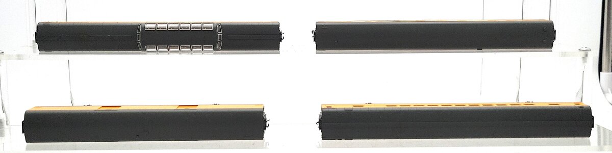 Kato 106-024 N Scale Union Pacific Smooth-Side 4-Car Passenger Set LN/Box