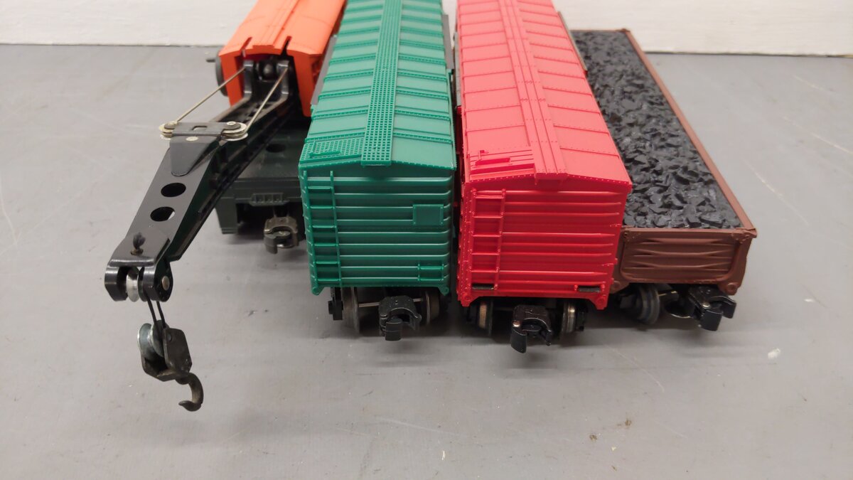 Lionel O Gauge Assorted Freight Cars 9707, 16238, 19402, 19403 [4] EX/Box