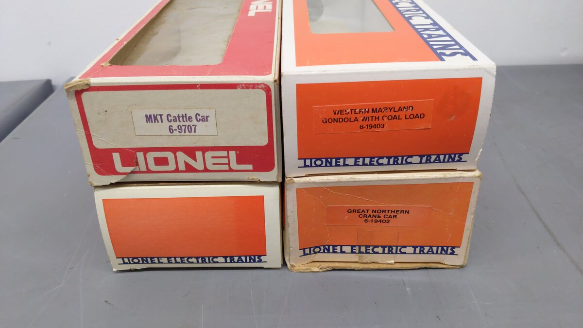 Lionel O Gauge Assorted Freight Cars 9707, 16238, 19402, 19403 [4] EX/Box