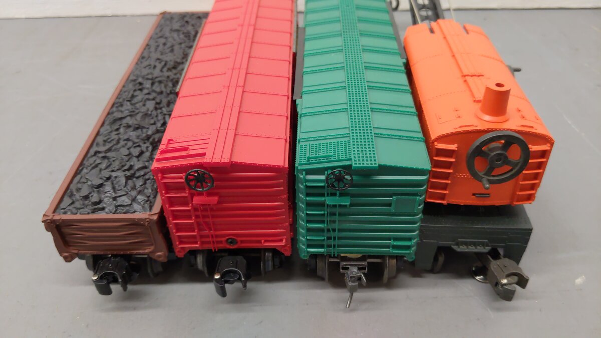 Lionel O Gauge Assorted Freight Cars 9707, 16238, 19402, 19403 [4] EX/Box