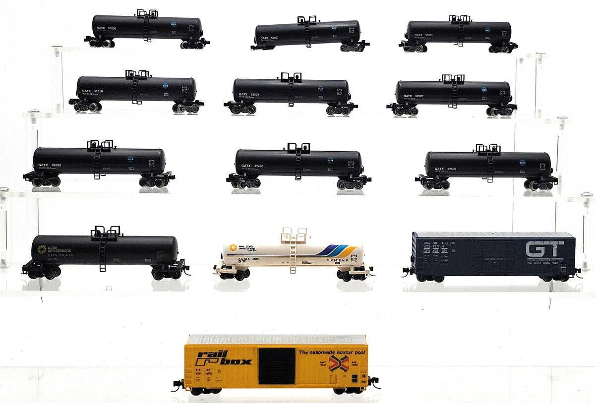Roundhouse N Scale Assorted Freight Cars [13] EX/Box