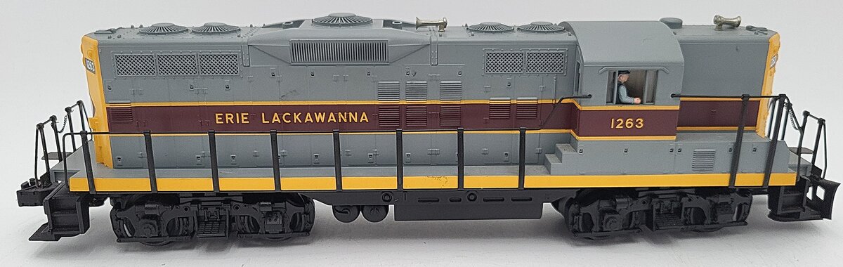MTH 20-2173-1 O Erie-Lackawanna GP9 Diesel Engine w/PS1 #1263 EX