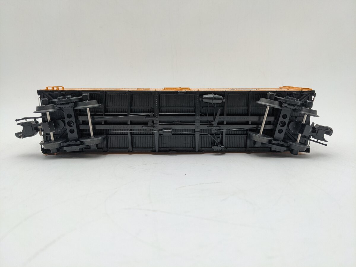 Atlas 3003921-1 O Gauge Western Fruit Express 40' Steel Reefer #704704 EX/Box