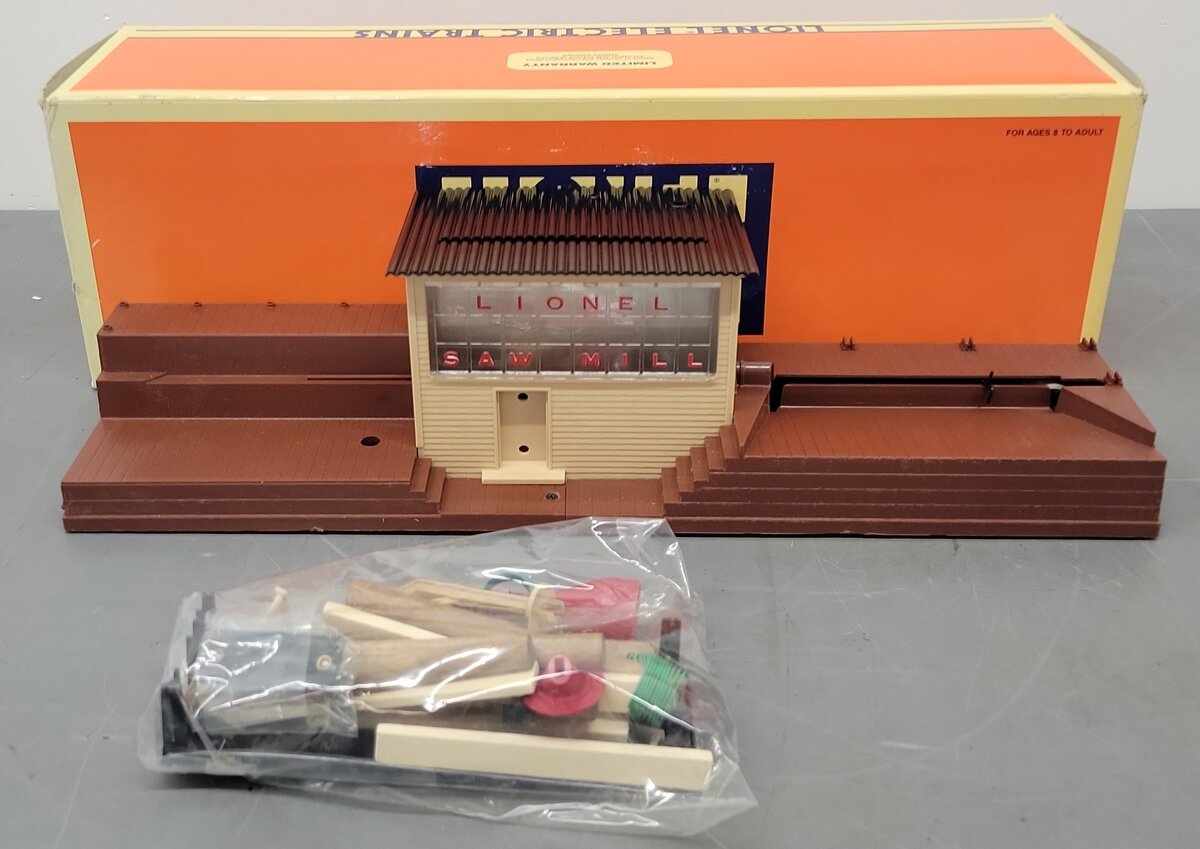 Lionel 6-12873 O Operating Sawmill with Brown Base EX/Box