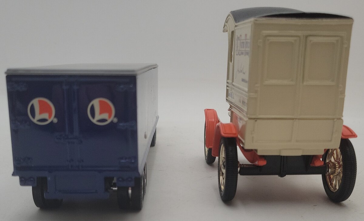 Eastwood B557-10TO 1:43 Joshua Lionel Cowen Signature Issue #3 EX/Box