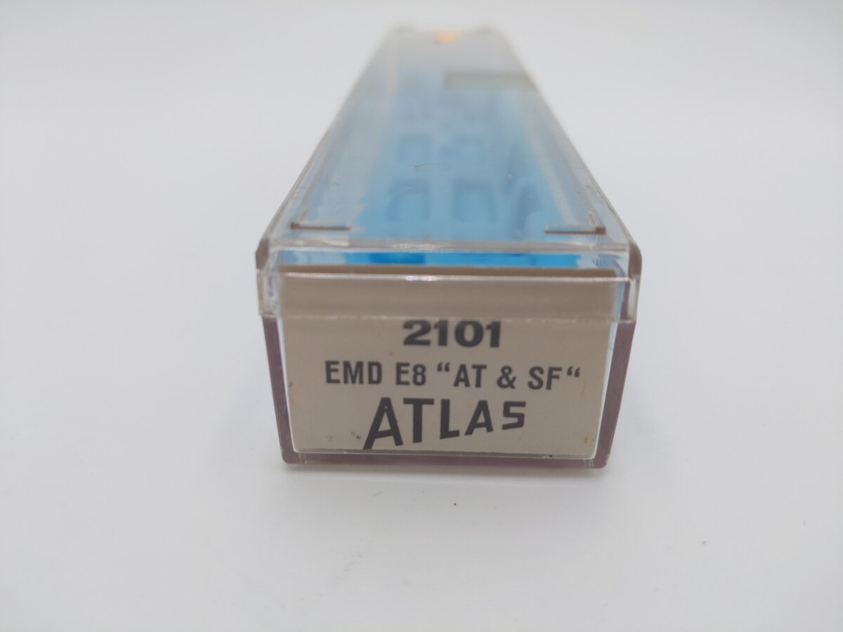 Atlas 2101 ATSF E8 A Diesel Locomotive EX/Box