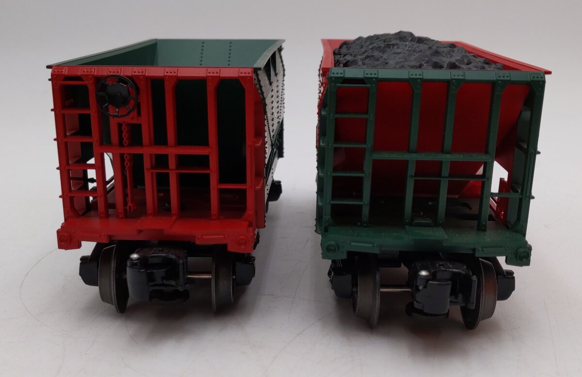 Lionel 6-16470 Naughty and Nice Ore Car (Set of 2) EX/Box