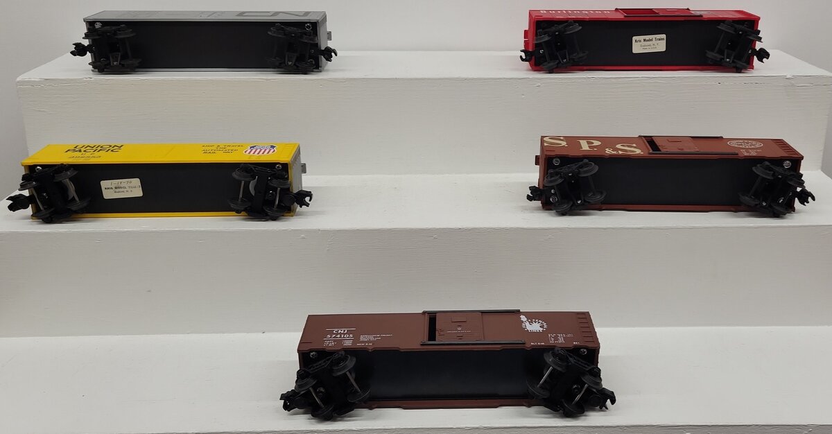 KMT O Gauge Assorted Freight Cars; 574105, 205300, 112237, 392885, [5] VG/Box